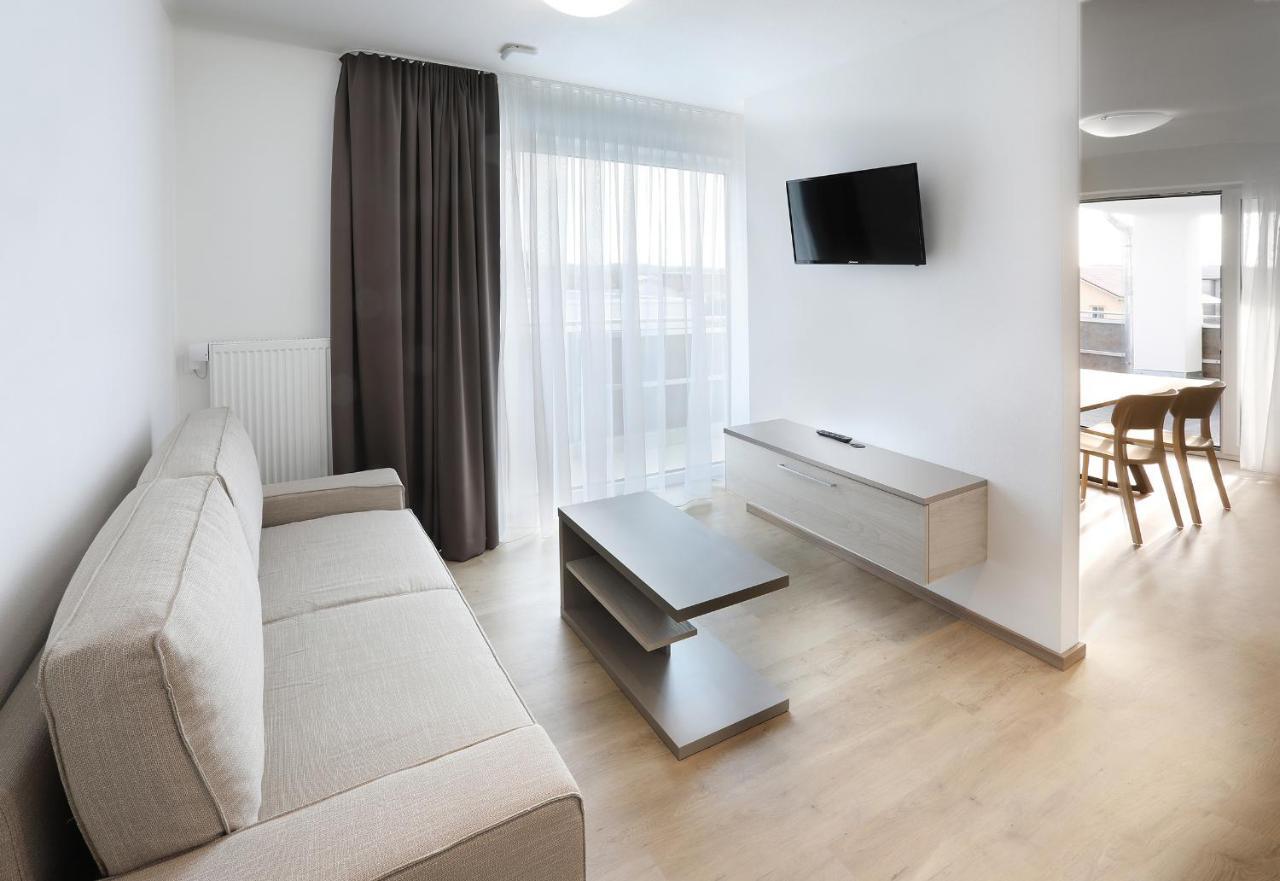 Apartment Hotel 37 Altdorf  Ngoại thất bức ảnh