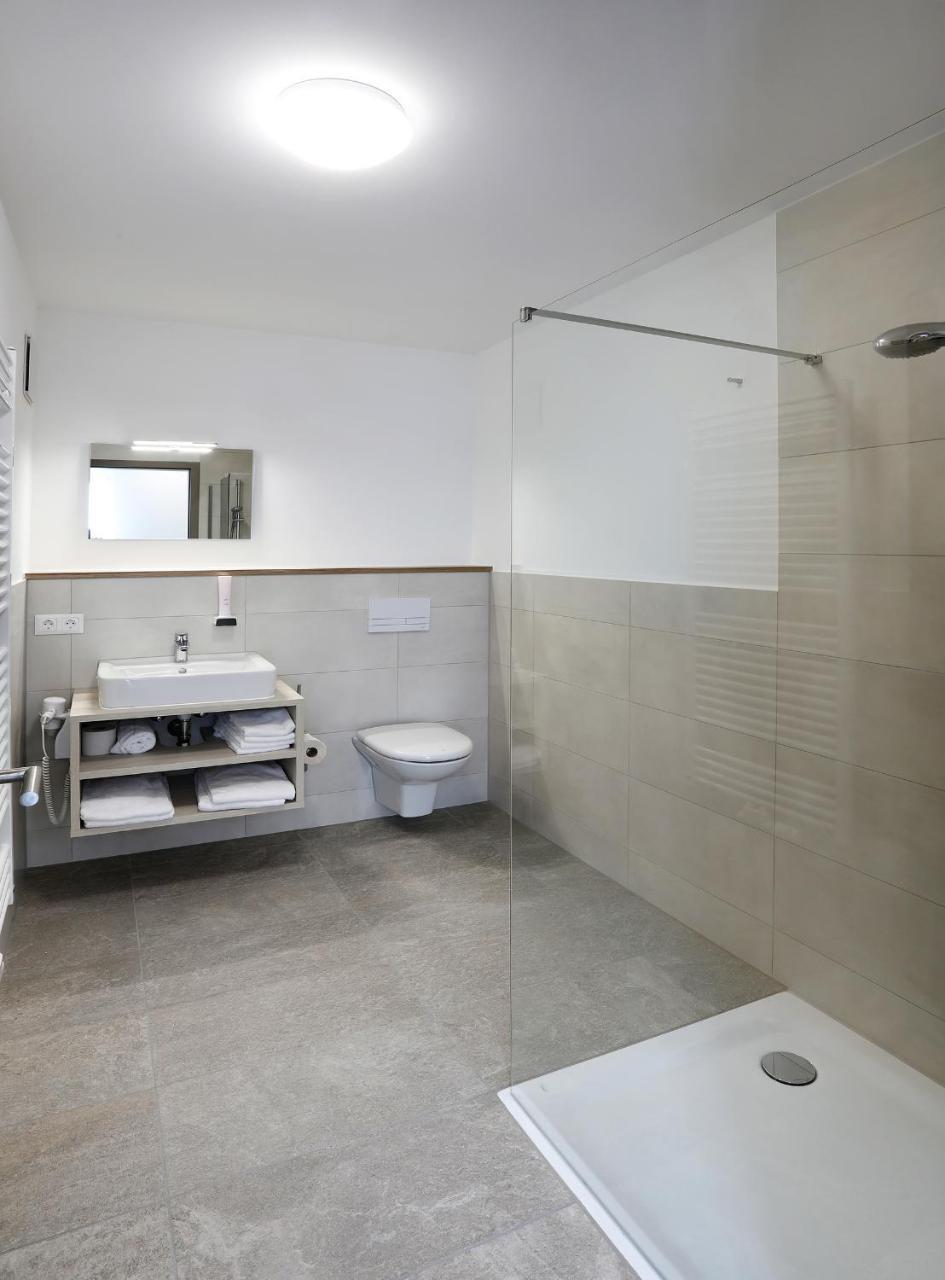 Apartment Hotel 37 Altdorf  Ngoại thất bức ảnh