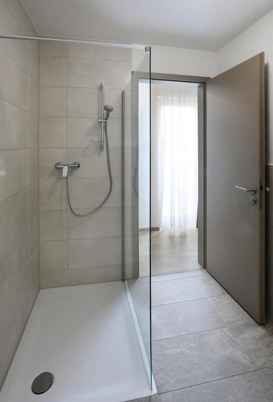 Apartment Hotel 37 Altdorf  Ngoại thất bức ảnh